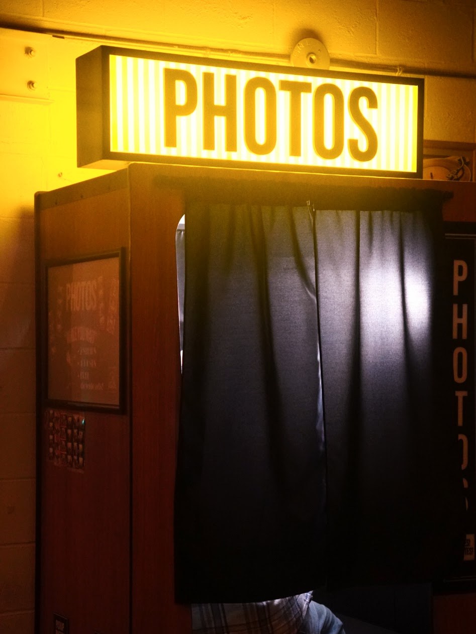 The glow of a photo sign